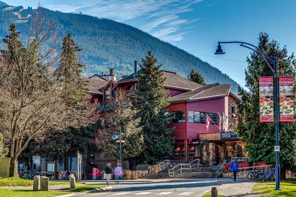 タムウッド ウィスラー校 校舎