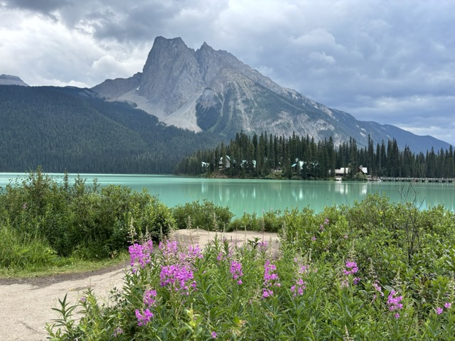 エメラルド・レイク